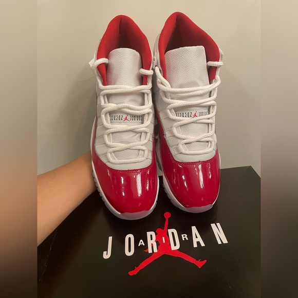 Jordan 11 Retro Cherry (2022) Size US Men’s 11.5 - Picture 9 of 9